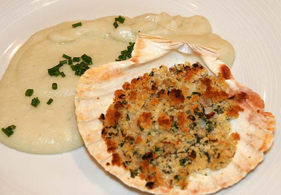 baked_scallop_herb_crust