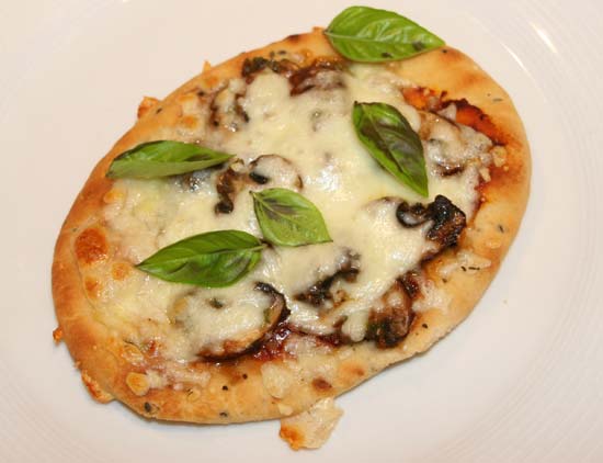 mushrooms_pizza_naans