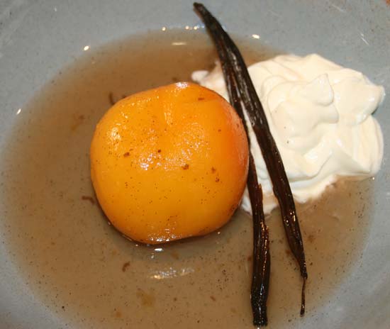 vanilla_poached_peaches